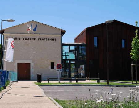 eprcf 33 carrieres falaises place de la mairie Croignon eprcf 33 carrieres falaises place de la mairie Croignon